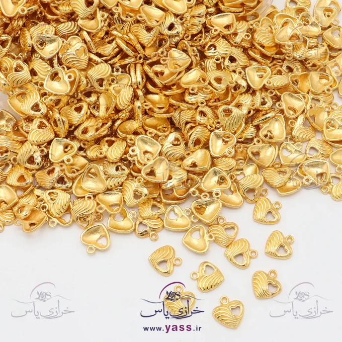 خرجکار دستبند فلزی طرح دار طرح قلب طلایی (250 گرمی)