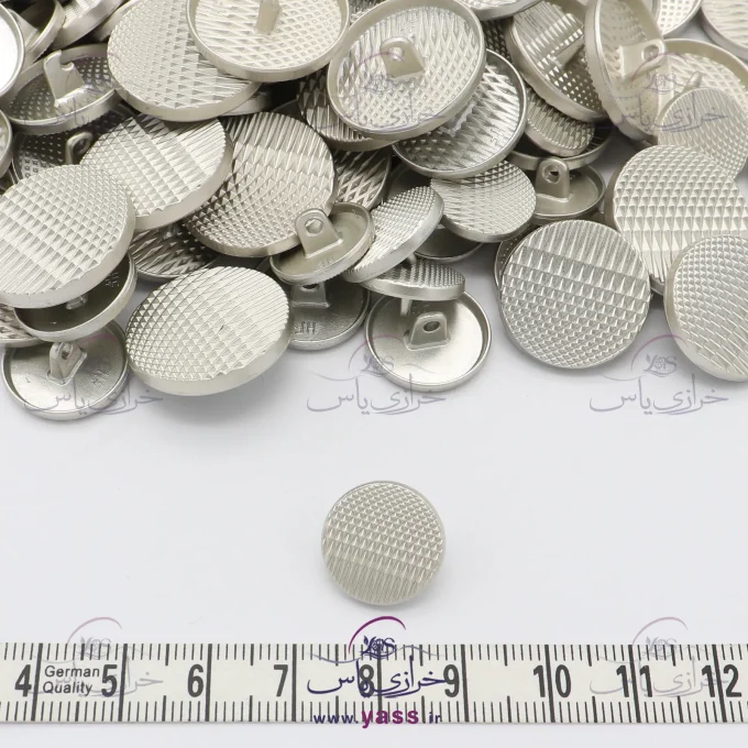 دکمه فلزی خارجی پایه دار طرح سنتی نقره ای 16 میل